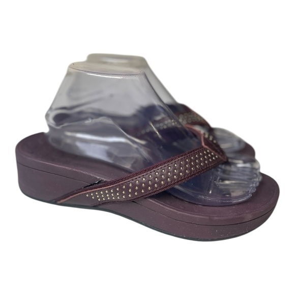 Vionic Women’s Orthotic Kehoe Studded Leather Merlot Colored Wedge Thong Sandals - Picture 1 of 9